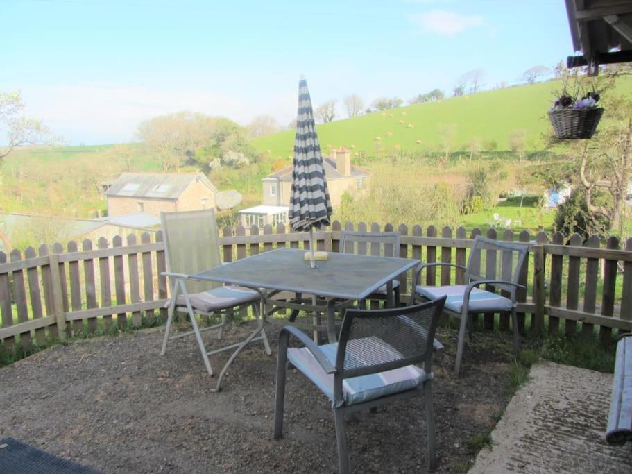 Woolcombe Cabin East Allington Екстер'єр фото